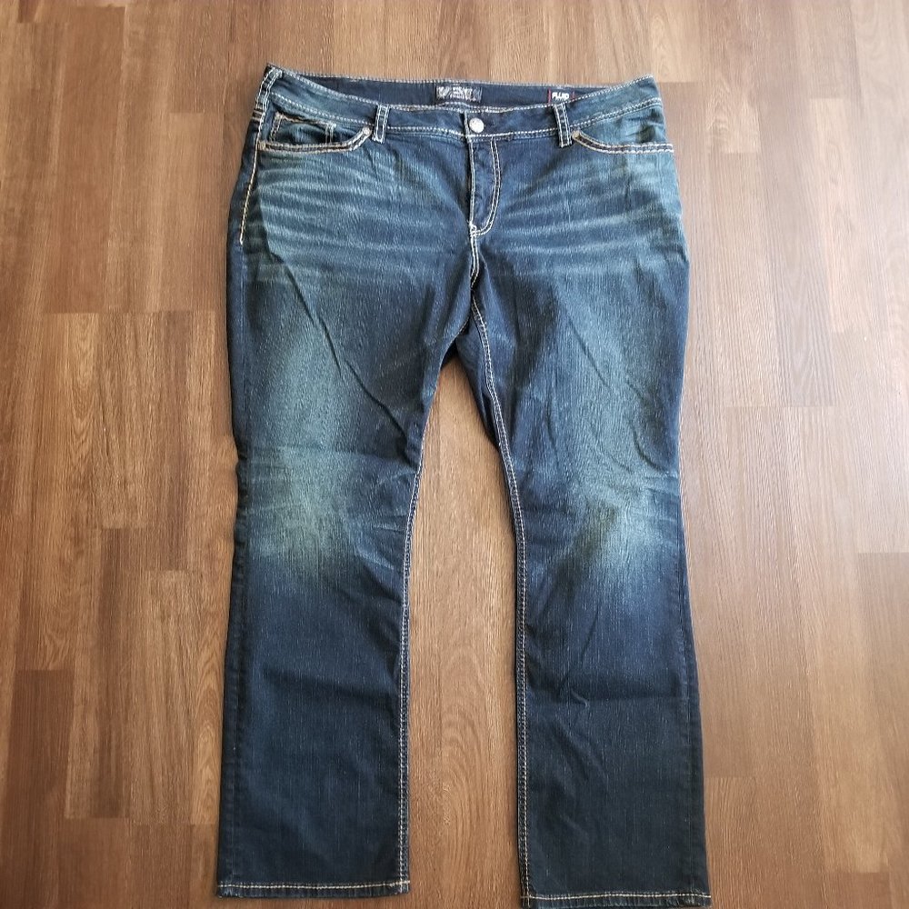 Silver Jeans Suki Mid Straight Leg PLUS Size 24